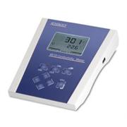 4510 and 4520 Bench Conductivity Meters