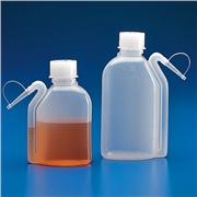 Wash Bottles with Integrated Spout, LDPE
