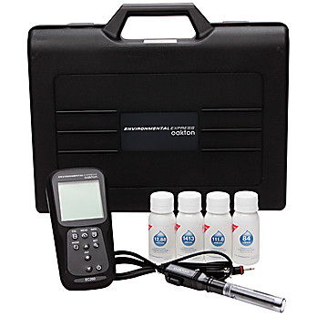 Oakton EC260 Waterproof Conductivity, TDS, Resistivity, and Salinity Handheld Meter Kit