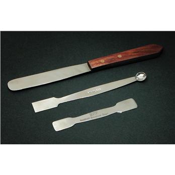 Spatula With Wooden Handle 