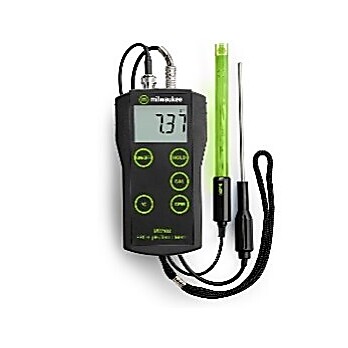 Standard Portable pH / Temperature Meter