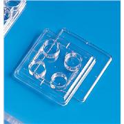 Multidish PS 4 Well Nunclon Round w / Lid Sterile 66x66 15mm Well