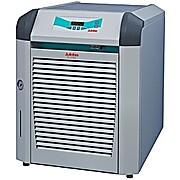 Water-cooled Chiller, 1.7kW cooling power, -20…+40 °C, 3 bar pump