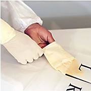 Nitrile Sterile Gloves
